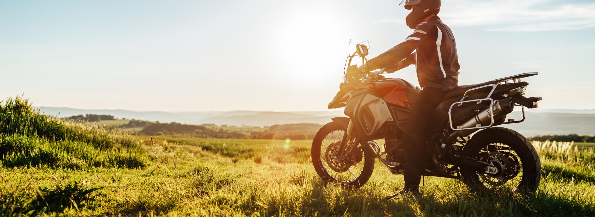 ツーリングする人